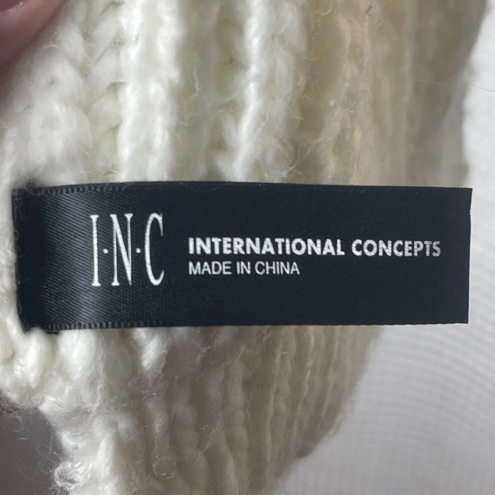 INC International Concepts‎ Oversize Knit Sequined Pocket Scarf Ivory-Gold